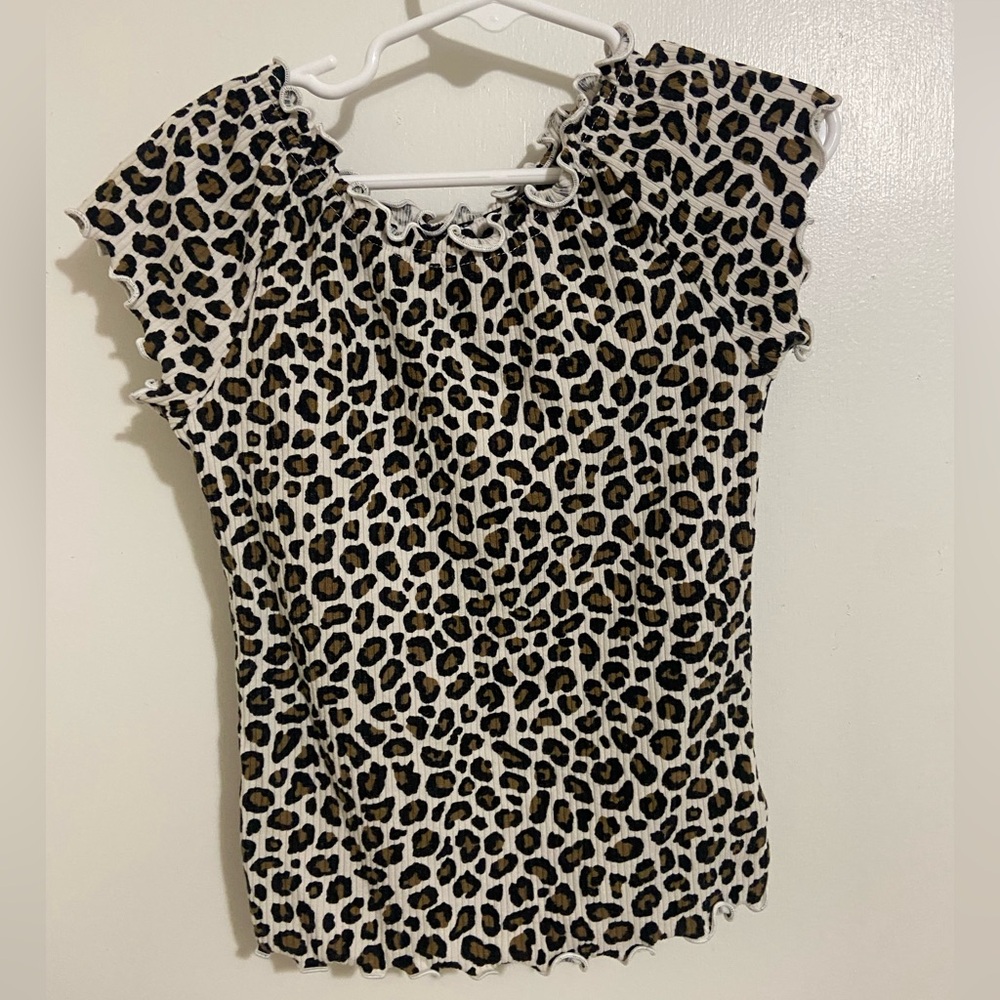 Old Navy Leopard Print girls Top stretchy size 6-7